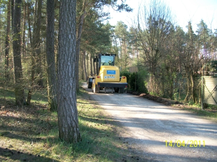 images/Fotos/garten/Arbeitsdienst2011/Weg/Weg1.jpg