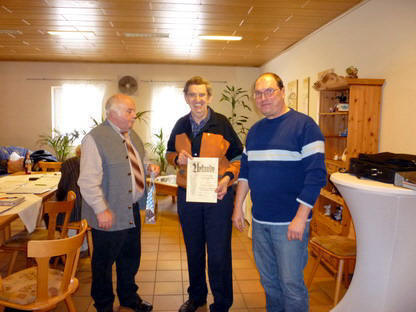 Herr Gnter Leykauf bekam die Urkunde  fr 40 Jahre Mitgliedschaft.